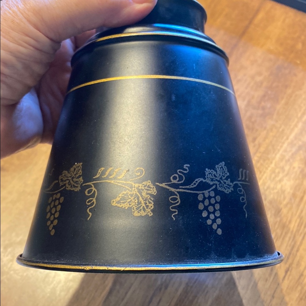 Vintage MCM Tole Ware lamp shade.  6 h x 6 bottom x 2.5 top. Outside like new